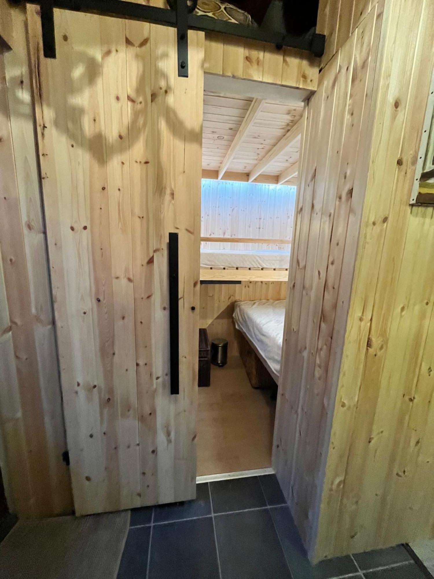 Vakantiechalet Voor 4 Plus 2 Met Sauna Lanaken Exterior photo